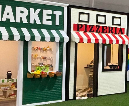 JJ's Playhouse Imaginative Play Market and Pizzeria